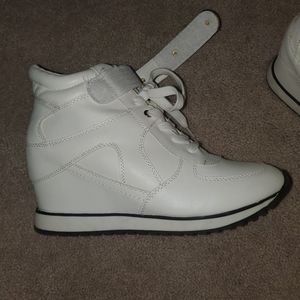 Shoedazzle heeled shoes